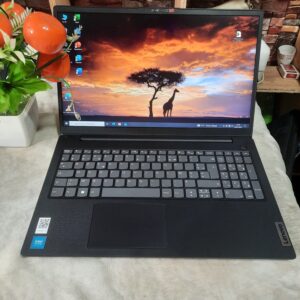 Le Lenovo Desktop Q062FES