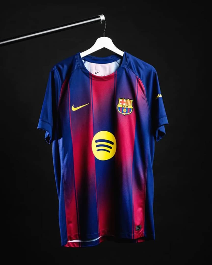 Vente de maillot version et version supporter – Image 8