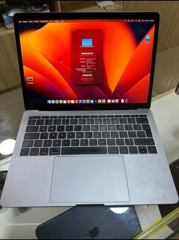 Macbook Pro core i5 2017 16/256