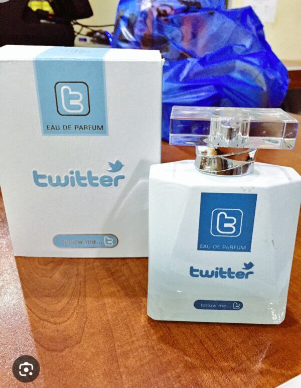 Parfum twitter