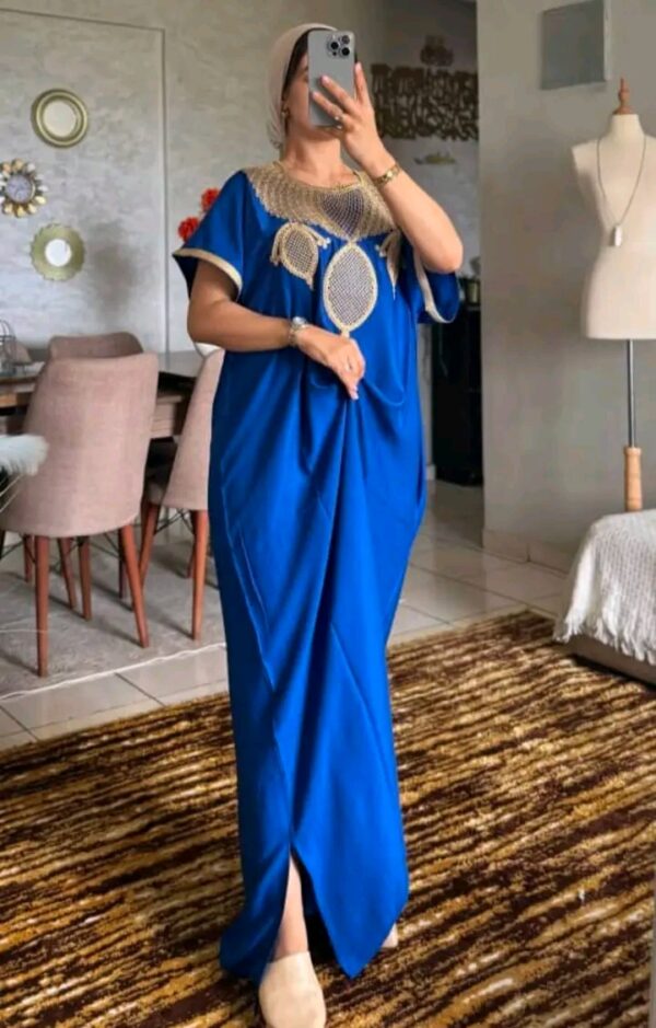 Boubou brodé marocain