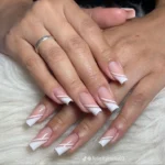 Pose faux ongles
