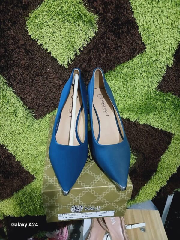 GUESS – Image 5